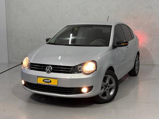 VOLKSWAGEN POLO SEDAN 1.6 MI 8V FLEX 4P MANUAL